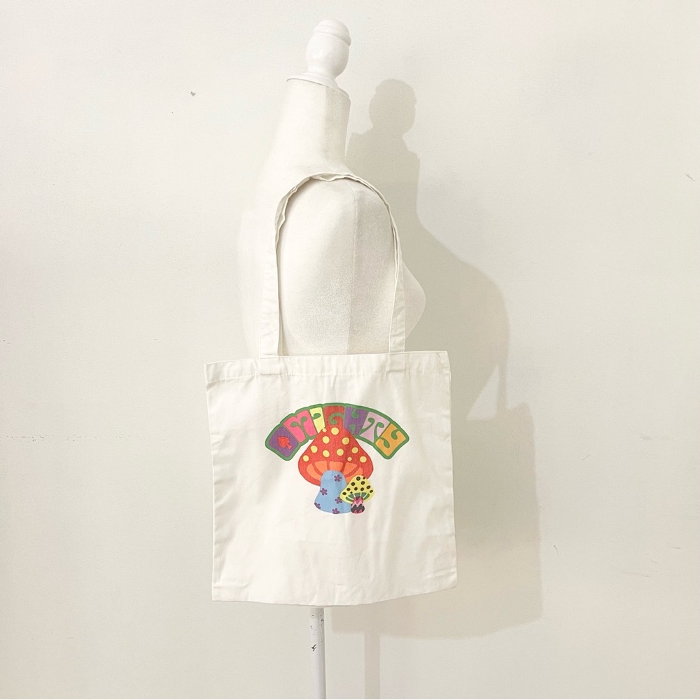 omighty white mushroom graphic print tote